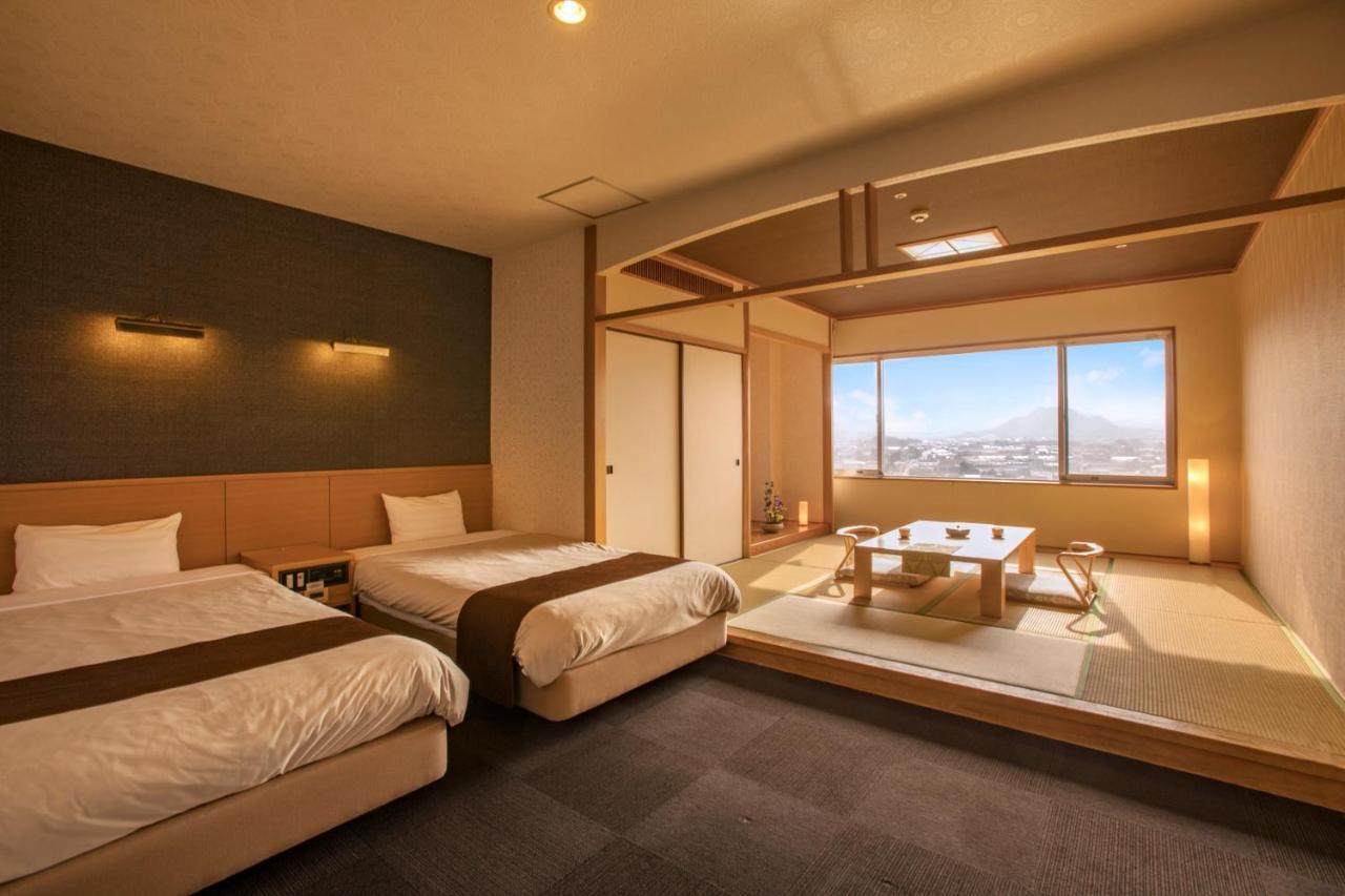 Отель Tresta Shirayama Такамацу Экстерьер фото